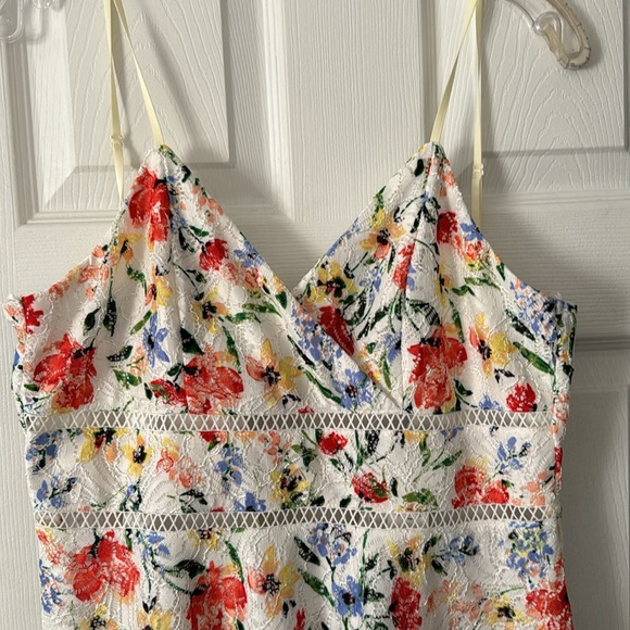Floral lace sundress- new with tags - Picture 2 of 2